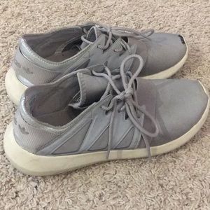 Adidas tubular silver tennis shoes